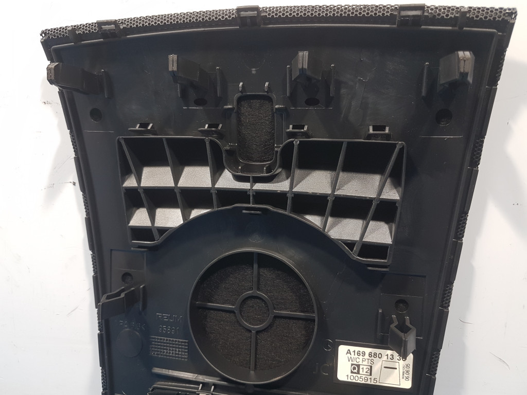 Mercedes a w169 накладка динамика панели a1696801336 Недорого