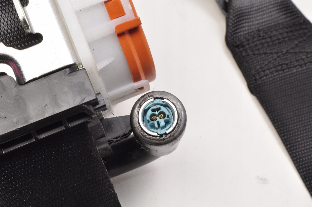 Mercedes w177 ремень безопасности правый  перед a1778600800 Недорого