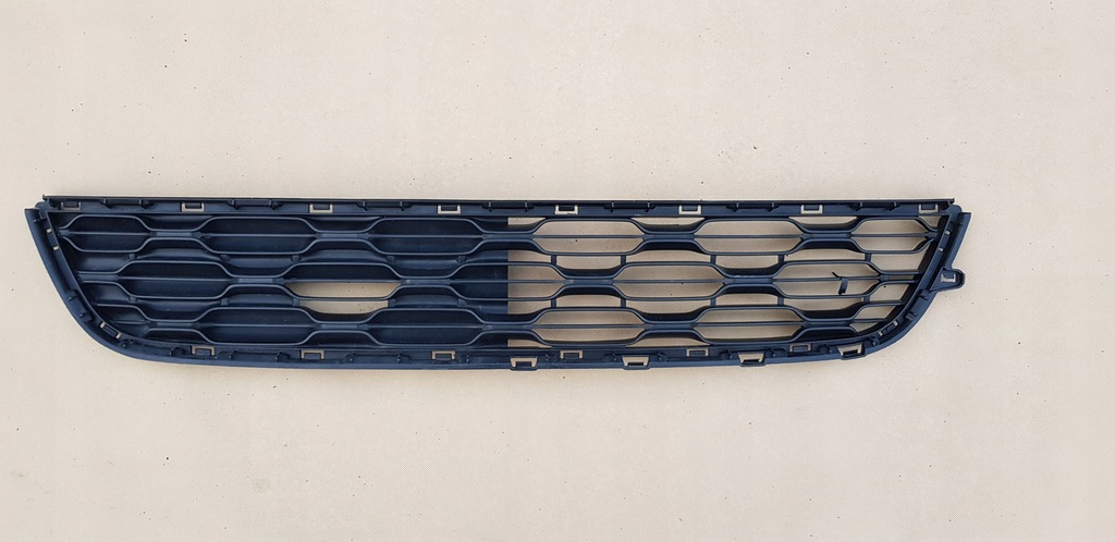 фото №1, Citroen c1 2014- решітка бампер перед оригінал