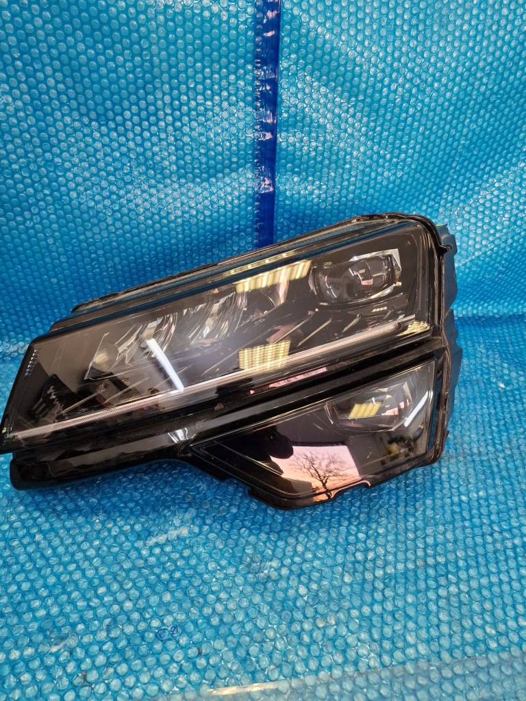 фото №1, Лампа передняя левая skoda karoq