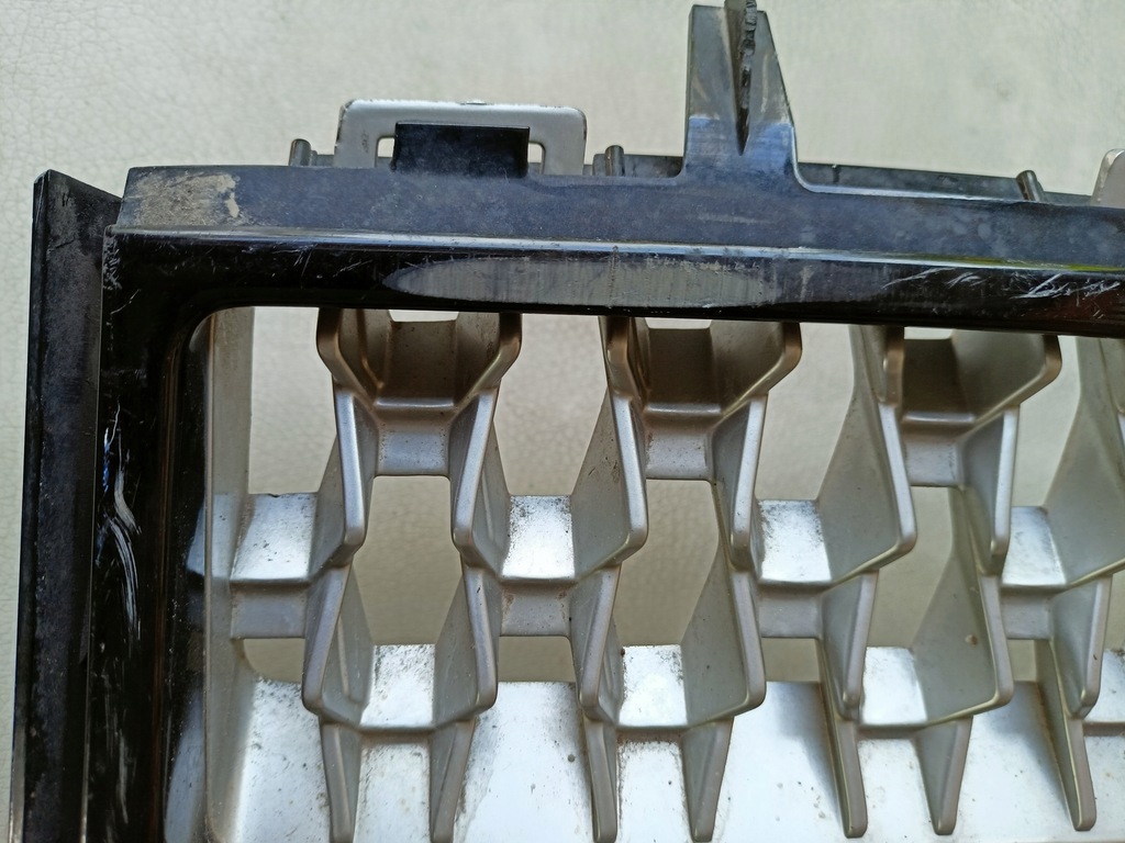 фото №3, Range rover vogue 697 решётка крыла lewego