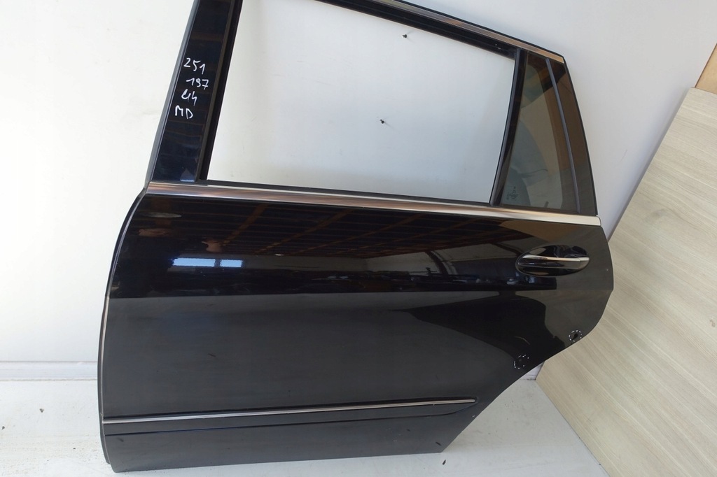 фото №5, Mercedes w251 дверь левый задняя задние левая 197 long