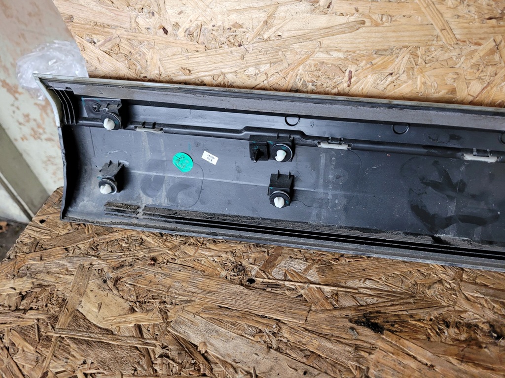 фото №10, Молдинг двері лівий перед mg zs p10360762