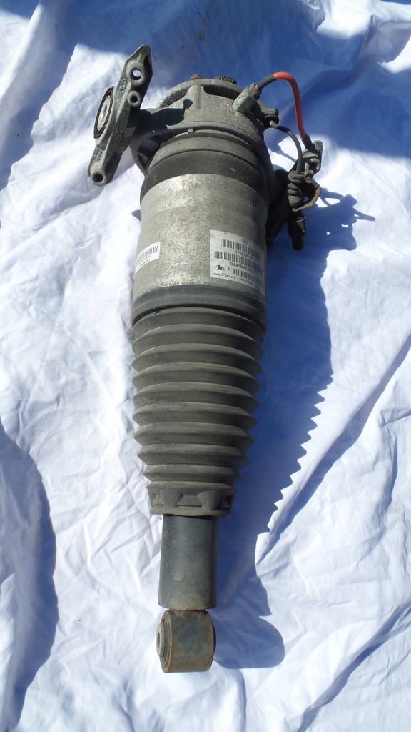 фото №1, Амортизатор задняя левый touareg ii 2014 r 7p6616019g пневморессоры пневмоподушка подушка