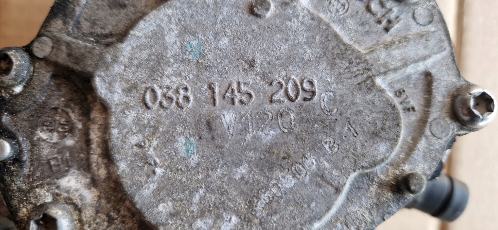 Насос вакуум пального 1.9 tdi bosch 038145209c Зі Шроту