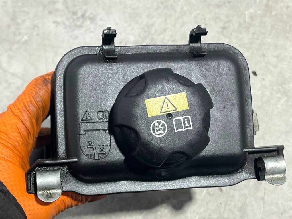 фото №8, Бачок расширительный bmw 7 g11 g12 8610658