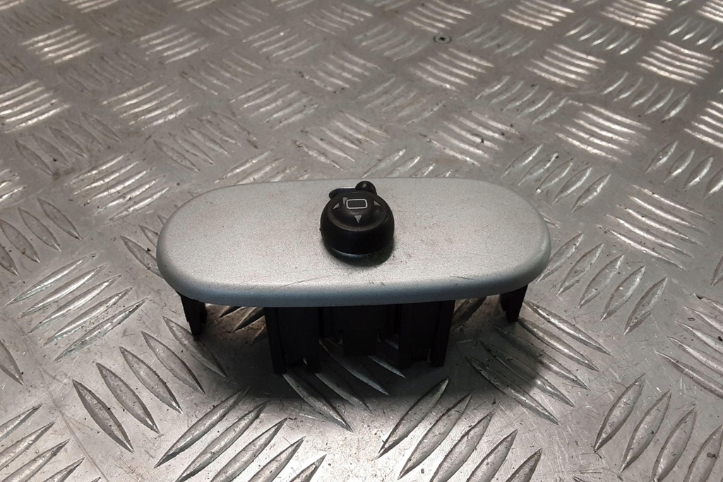 фото №1, Перемикач регулювання дзеркал mini cooper r50, r53 6915123 1.6l бензиновий