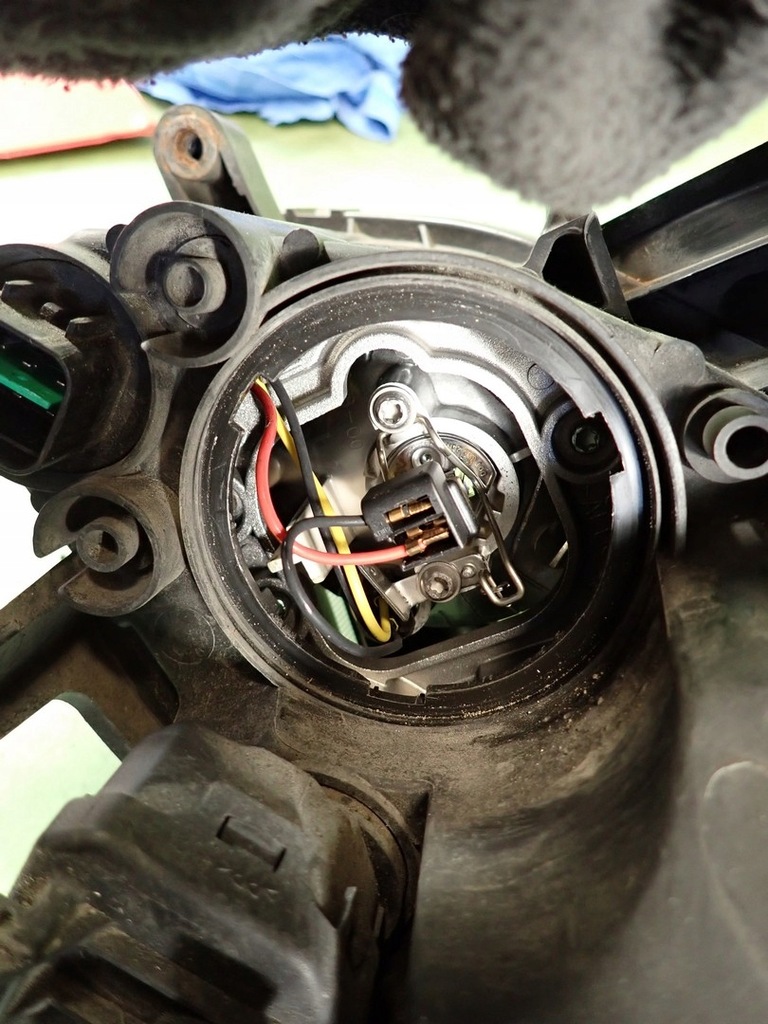 фото №12, Фара правий лампа перед kia ceed i 08r 92102-1h000