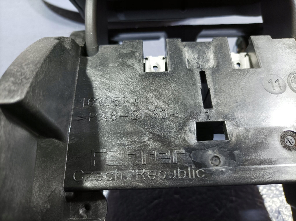 фото №7, Skoda octavia iv подлокотник кожаный 5e3864207