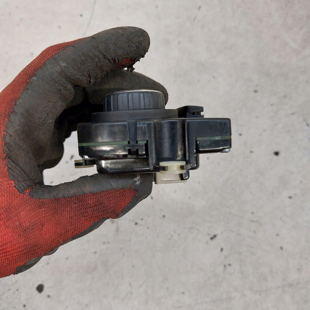 фото №8, Skoda superb ii 2 панель управление кондиционера