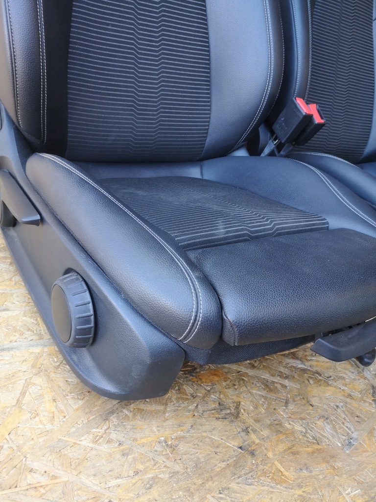 фото №11, Mercedes a klasa w177 сиденья заднее сиденье обшивки