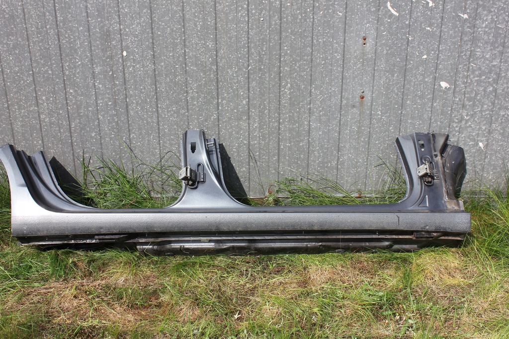 фото №1, Audi a4 b8 поріг правий