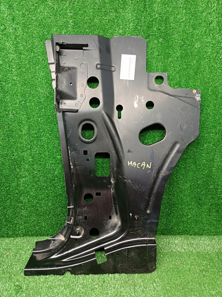 фото №1, Обшивка блок двигуна porsche macan 95b