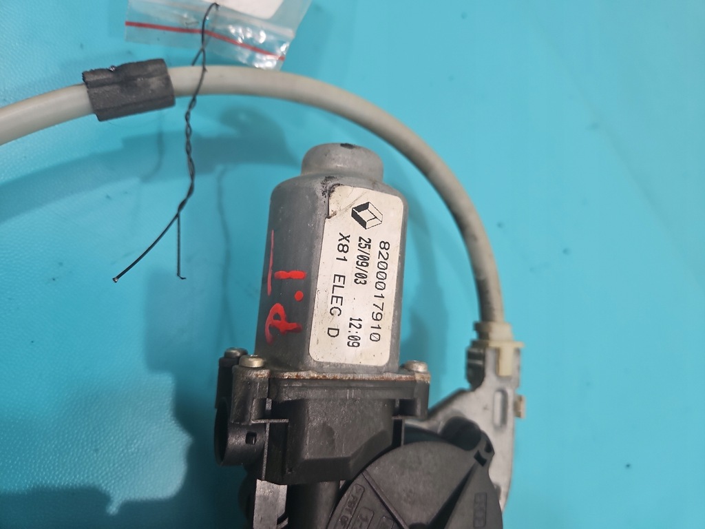 фото №6, Подъемник задняя правый renault espace iv 8200017910