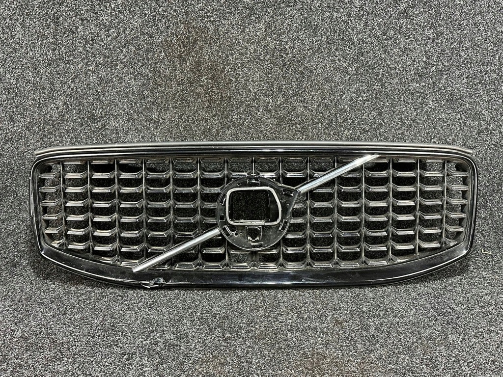 фото №1, Volvo xc60 ii lift r-design решітка радіатора решітка радіатора радіатора 32133812