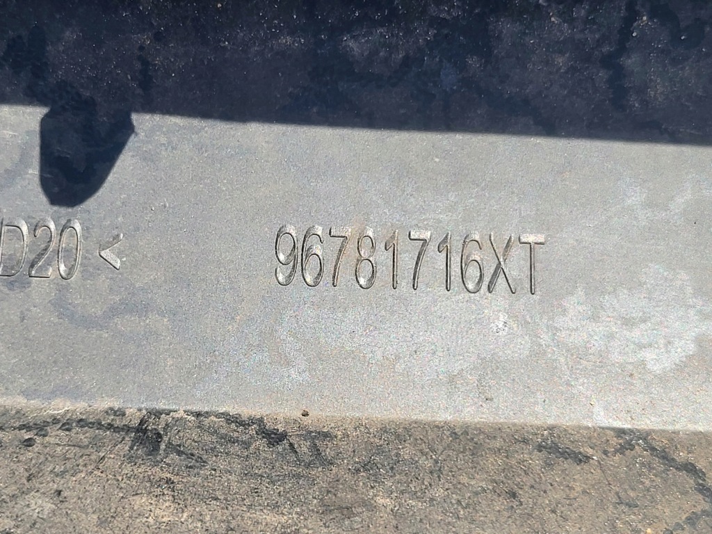 Купити Молдинг поріг накладка ліва довга peugeot 2008 i 96781716xt