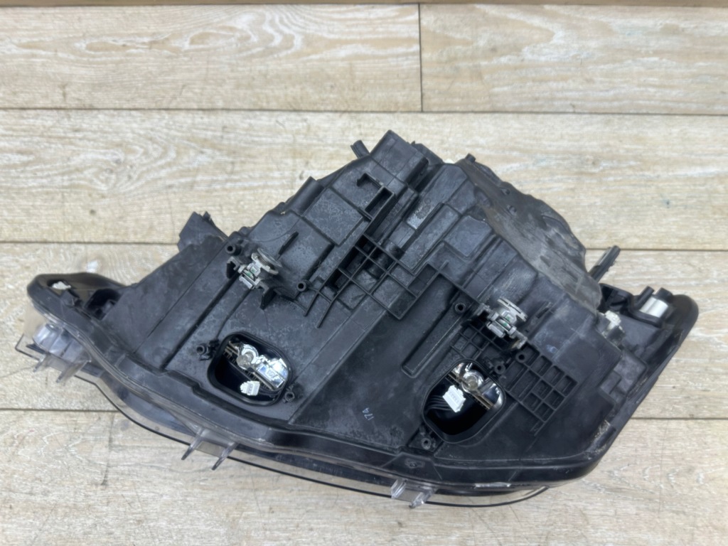 фото №7, Лампа правая фара bmw 3 f30 f31 lci lift black