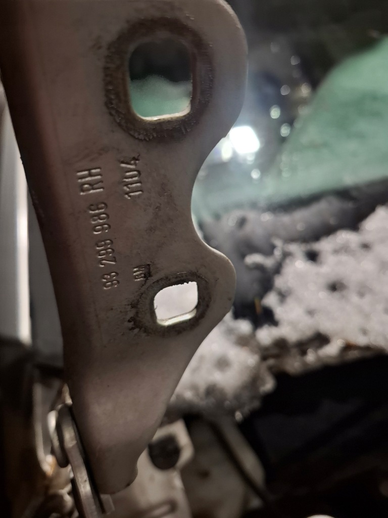 фото №4, Петля капот перед opel meriva a 06r 1.6b lift