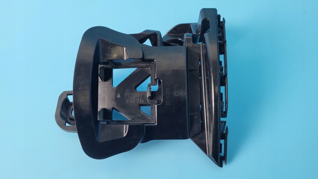 фото №10, Mercedes w247 b220 направляющая кронштейн радара a2478856402 a2478851900