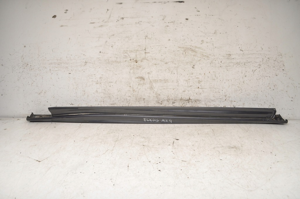 фото №1, Ford focus mk4 накладка порог правая