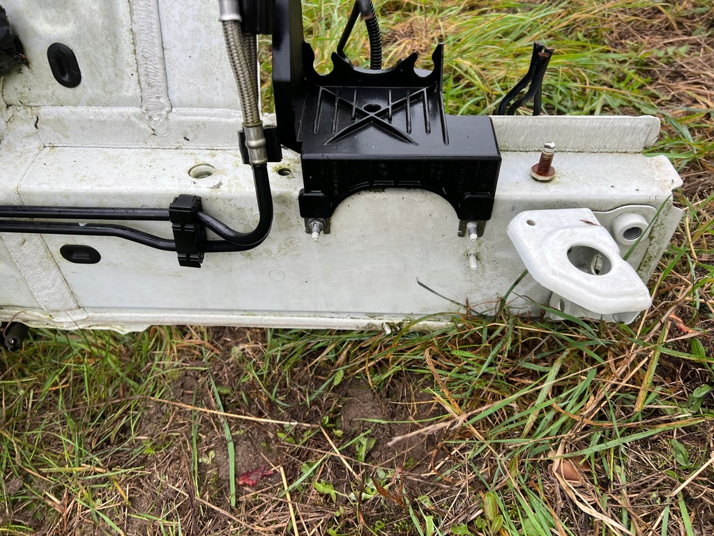 фото №9, Чверть лонжерон ліва підкрилок чашка mercedes b-klasa w246