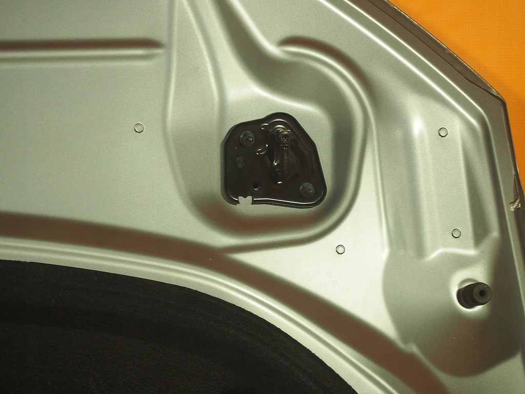 фото №16, Audi a6 4g c7 fl 32km капот двигателя шумоизоляция замок 4g0823029a lx7p