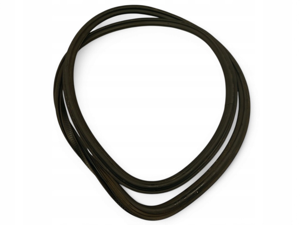 фото №1, Audi q3 8u правая сторона уплотнители