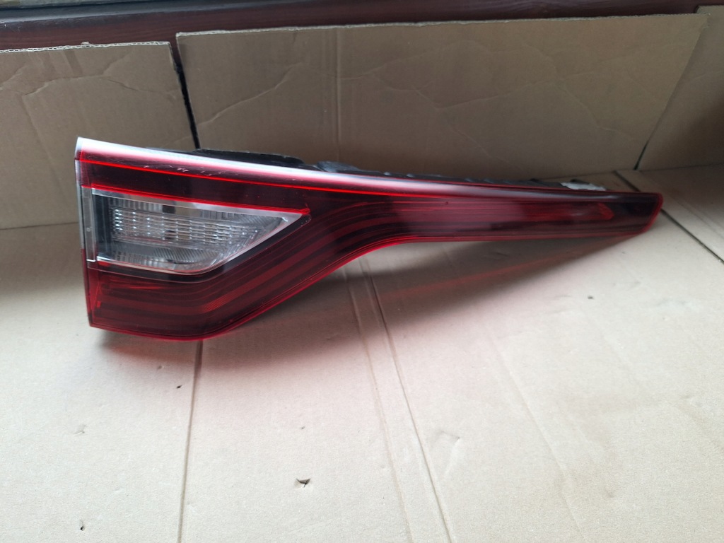 Купити Фара задній ліва w кришці  renault megane iv універсал