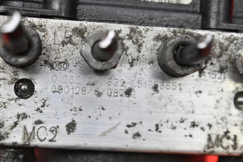 фото №8, Насос abs 51753651 0265231632 alfa romeo 147 1.9 jtd 115 km 04-10