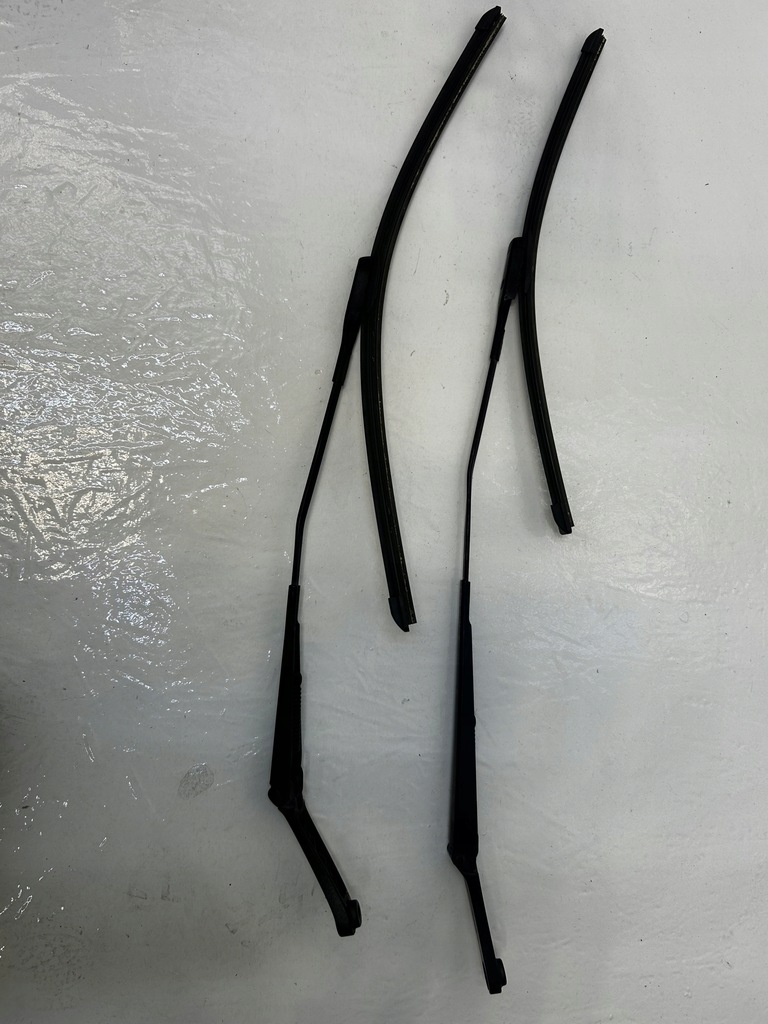 фото №1, Audi q3 8u рычаги дворник перед 8u1955407