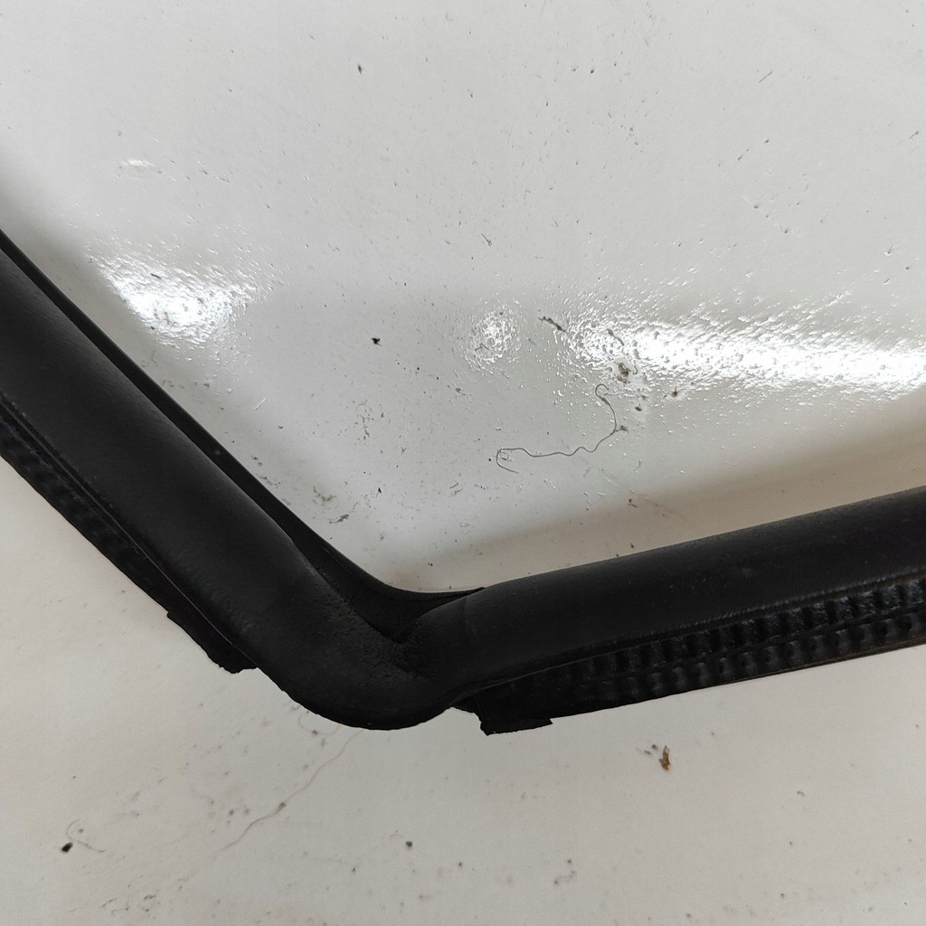 фото №6, Toyota bz4x 2024 правая сторона прокладка дверь передних