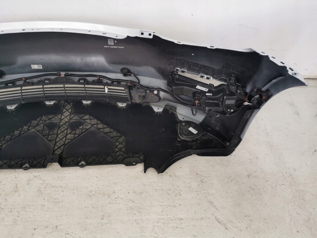 фото №8, Бампер передній tesla 3