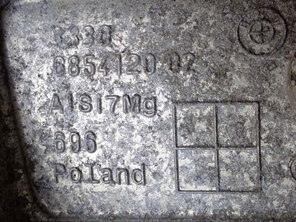 Поворотний кулак ступиця правий задні bmw 6883340 6854120 bmw 8 g16 840i 3.0i 4x4 Ціна