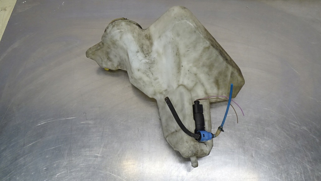 фото №6, Бачок омывателя mercedes w168