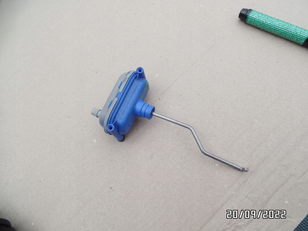 фото №1, Привод замка крышки багажник cordoba 6k0862159c