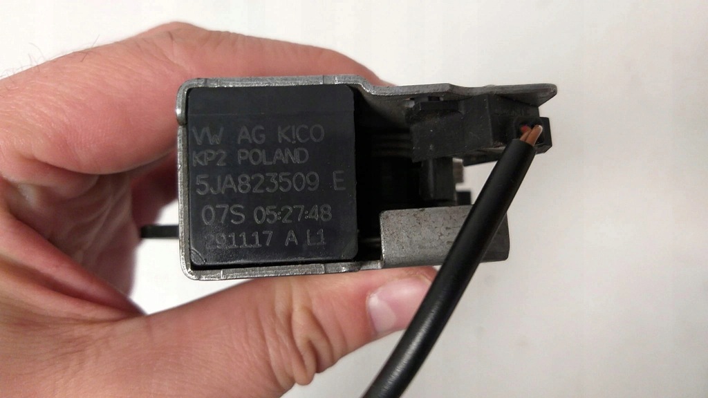 фото №2, Skoda rapid fabia замок капот 5ja823509e