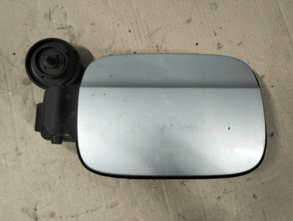 фото №1, Audi a4 b6 крышка заливной топлива 8e0010183s