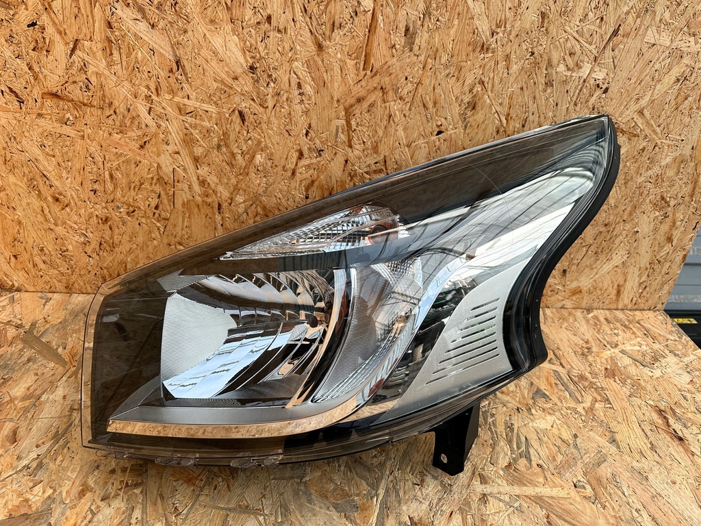 фото №1, Лампа левая перед renault trafic iii обычная 14-