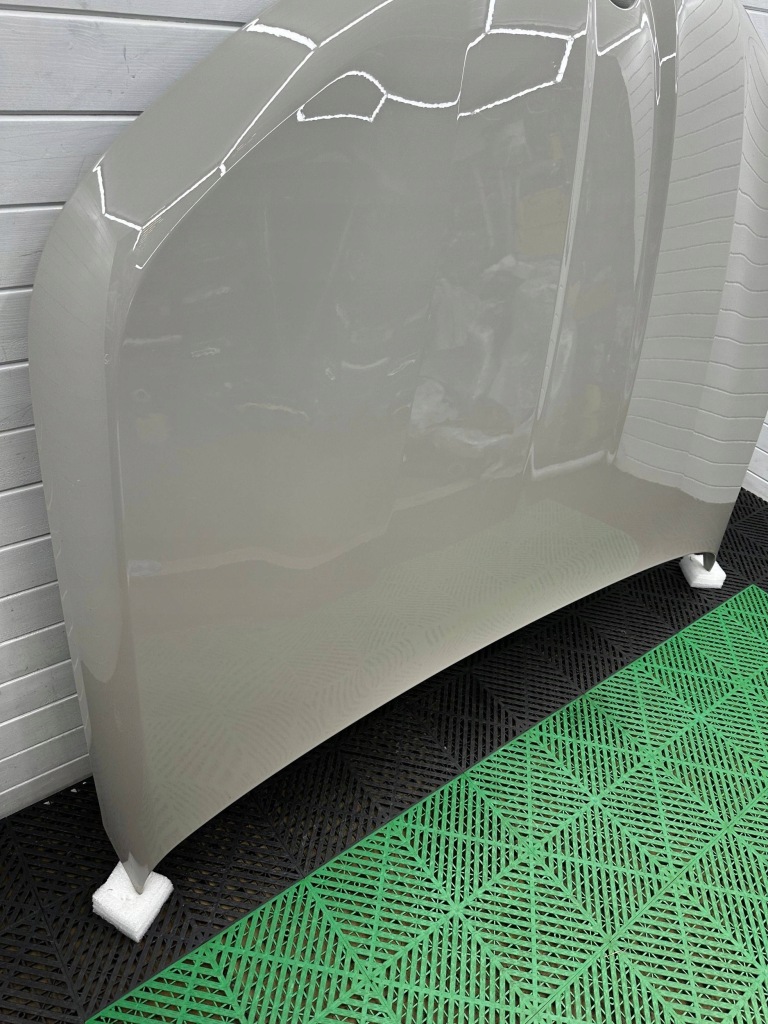 Капот перед bmw ix20 Киев