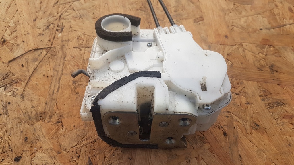 фото №1, Замок двері лівий задня mitsubishi asx outlander