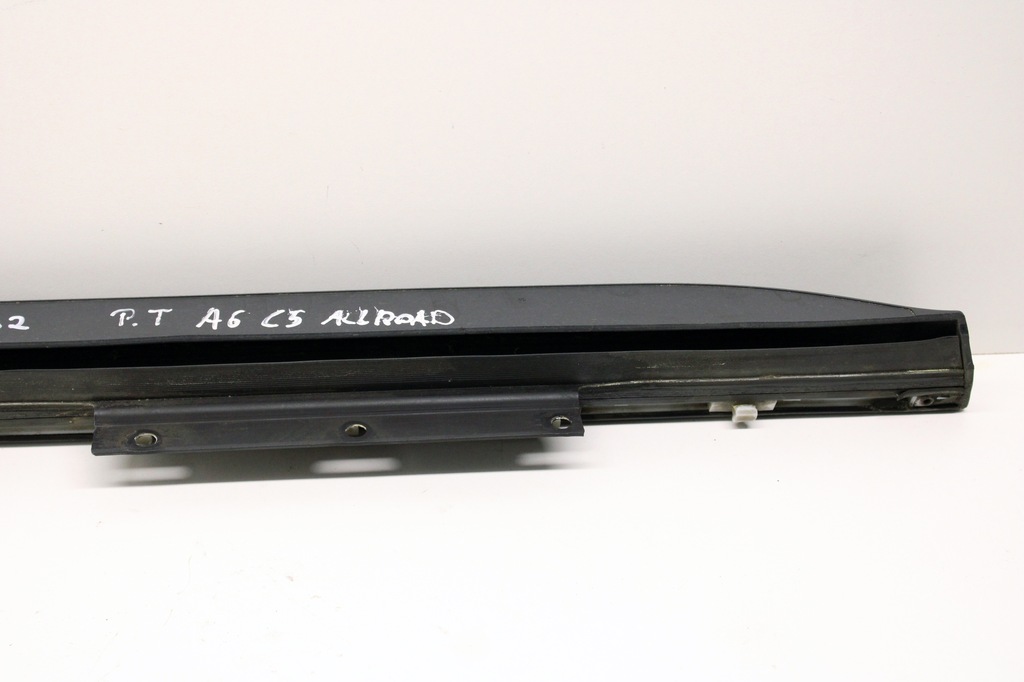 фото №7, Audi a6 c5 allroad молдинг дверь нижняя правая задняя