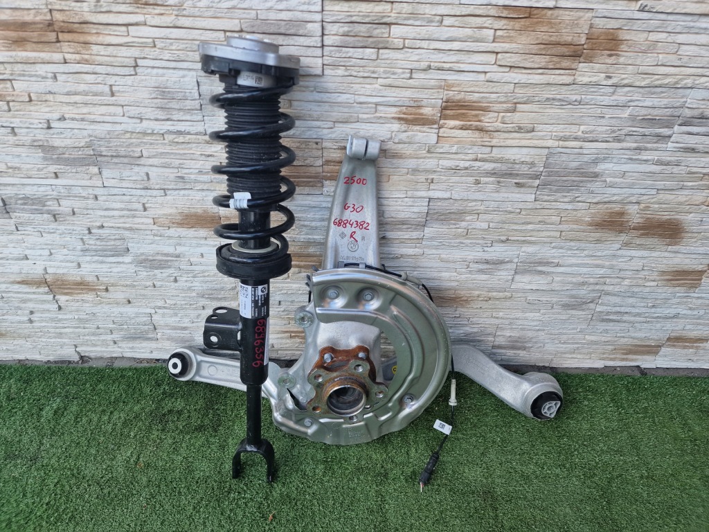 фото №1, Поворотный кулак правая рычаг амортизатор bmw 5 g30