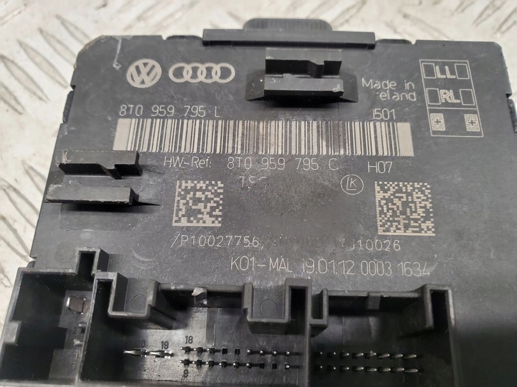 фото №3, Audi s5 8t0959795l левая сторона модули дверь