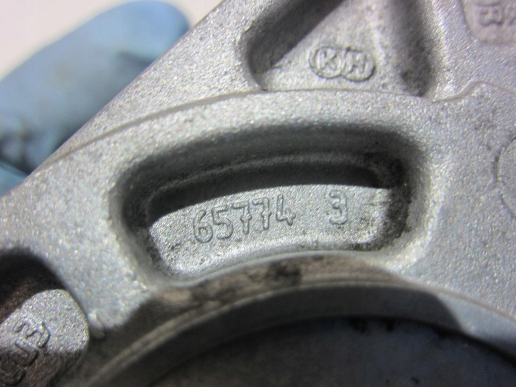 Bmw x1 f48 b46 f45 f54 натягувач ролик ремінь клиновий 11288479475 8479475 Недорого