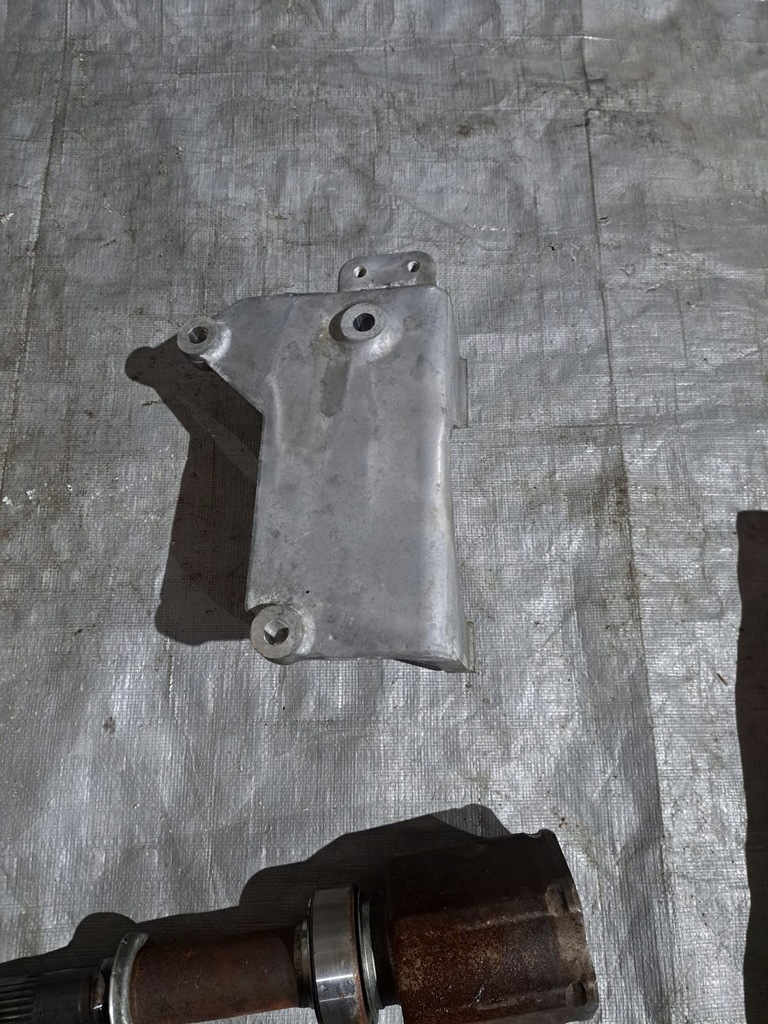 фото №8, Опора полуось nissan leaf ii