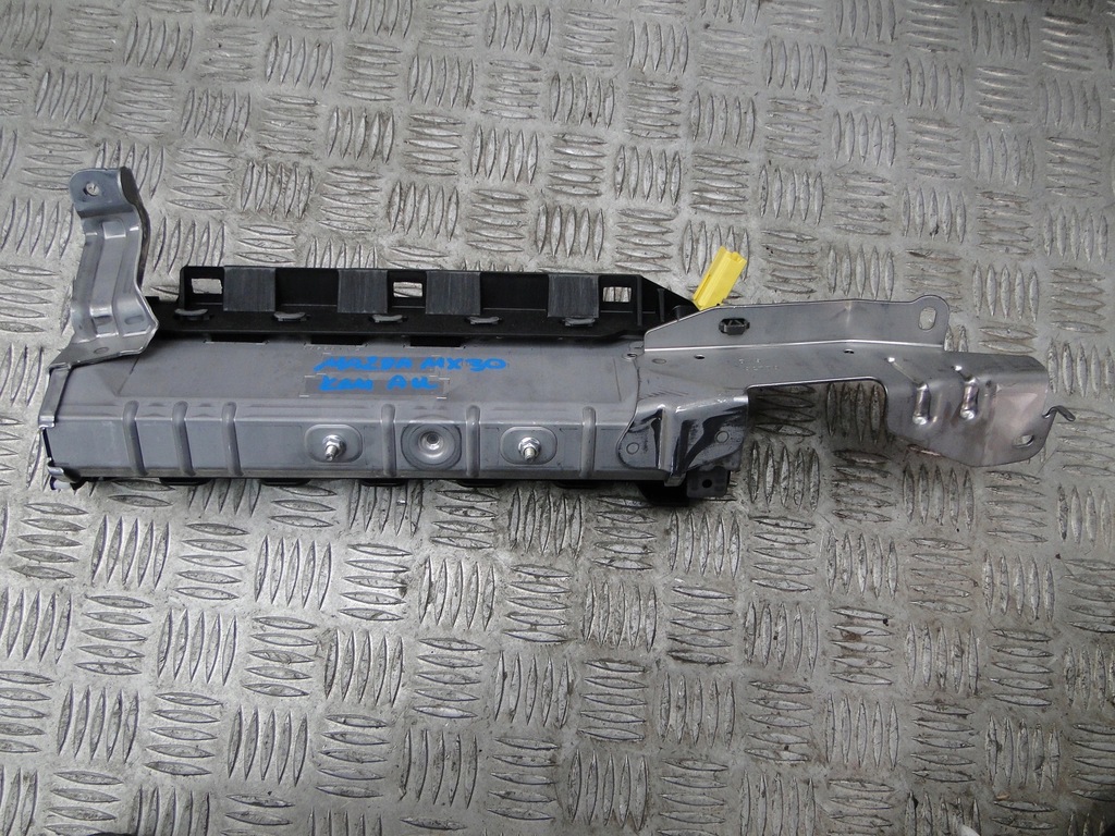 фото №13, Mazda mx30 mx-30 2021r панель приладів консоль подушка безпеки orginał !!!!