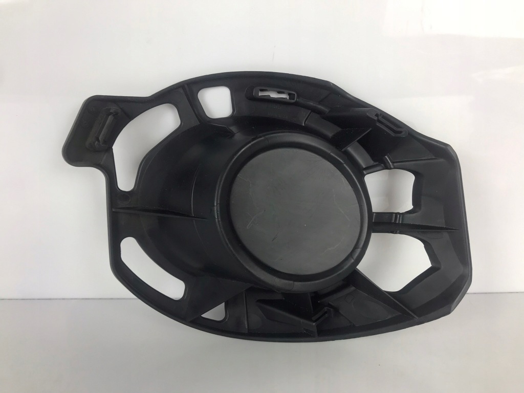 Новая оригинальная заглушка противотуманной фары правая renault clio 3 2009- 7701479273 Оригинал
