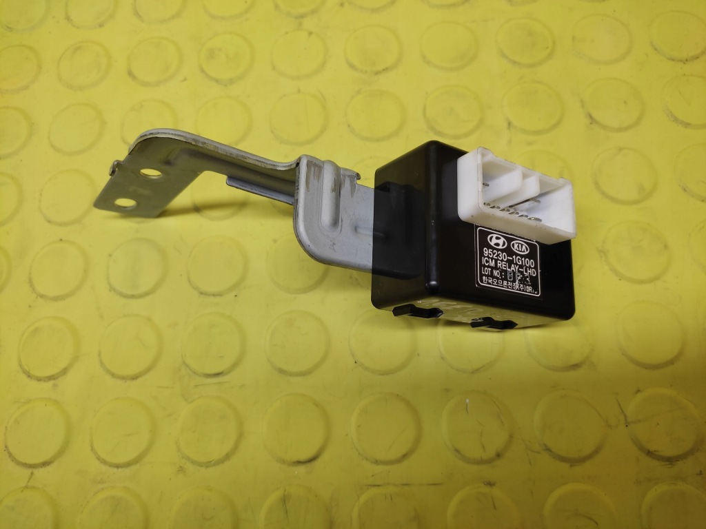 фото №1, Kia rio ii 1.6 блок управления модуль зажигания 952301g100