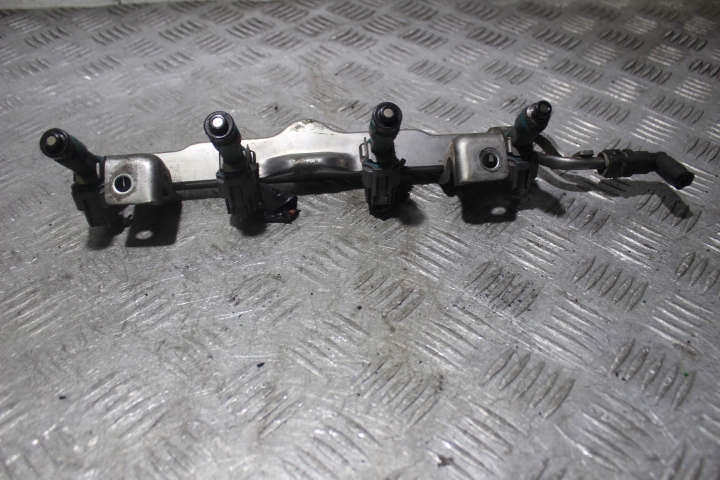 фото №1, Молдинг упорскування mazda 2 ii 1.3