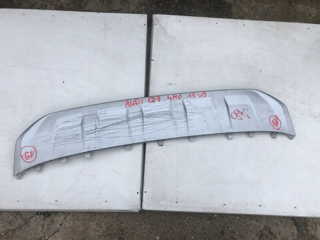 Купити Audi q7 4m0 накладка спойлер дифузор бампер